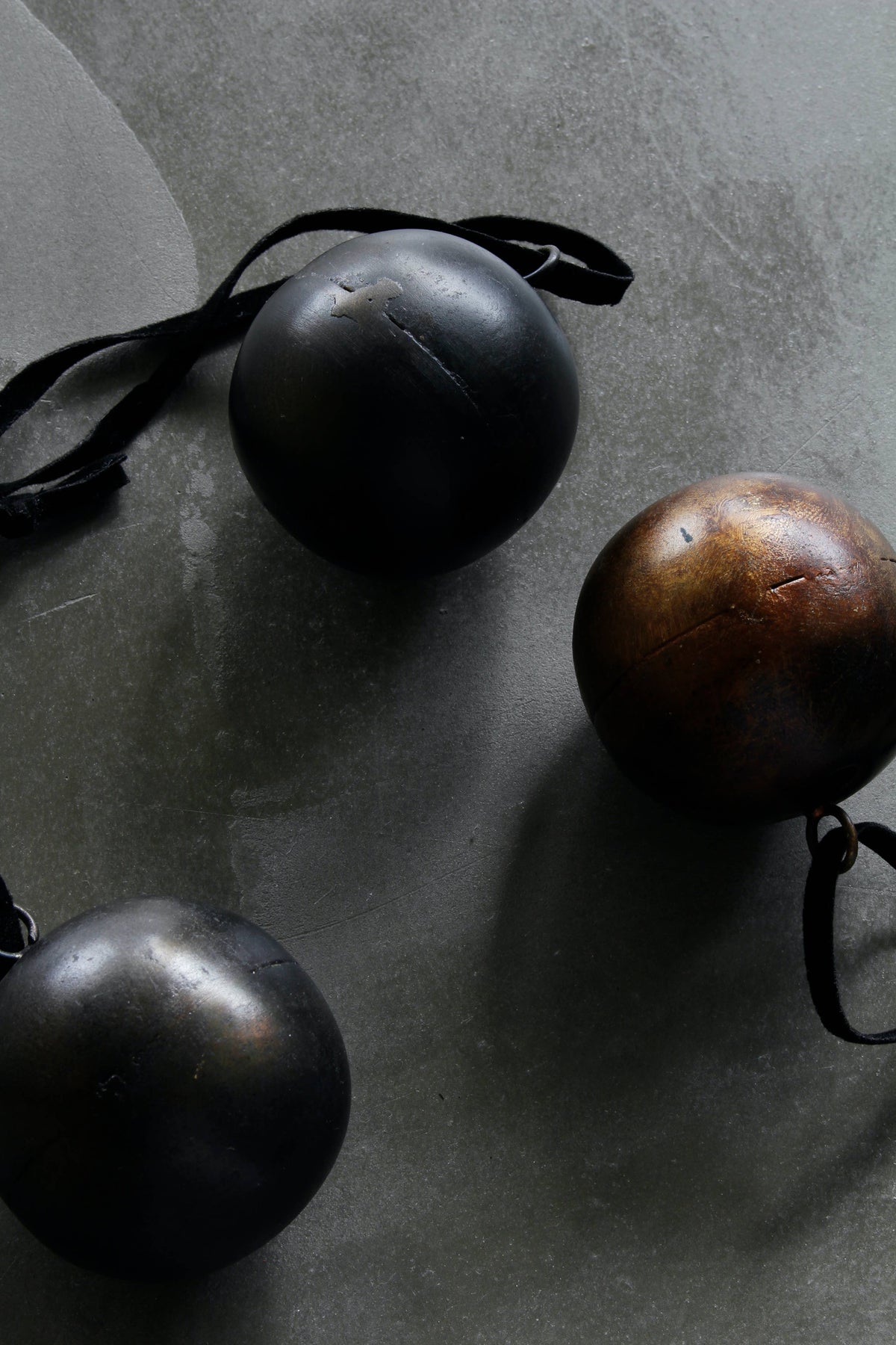 Antique Gold Metal Bauble