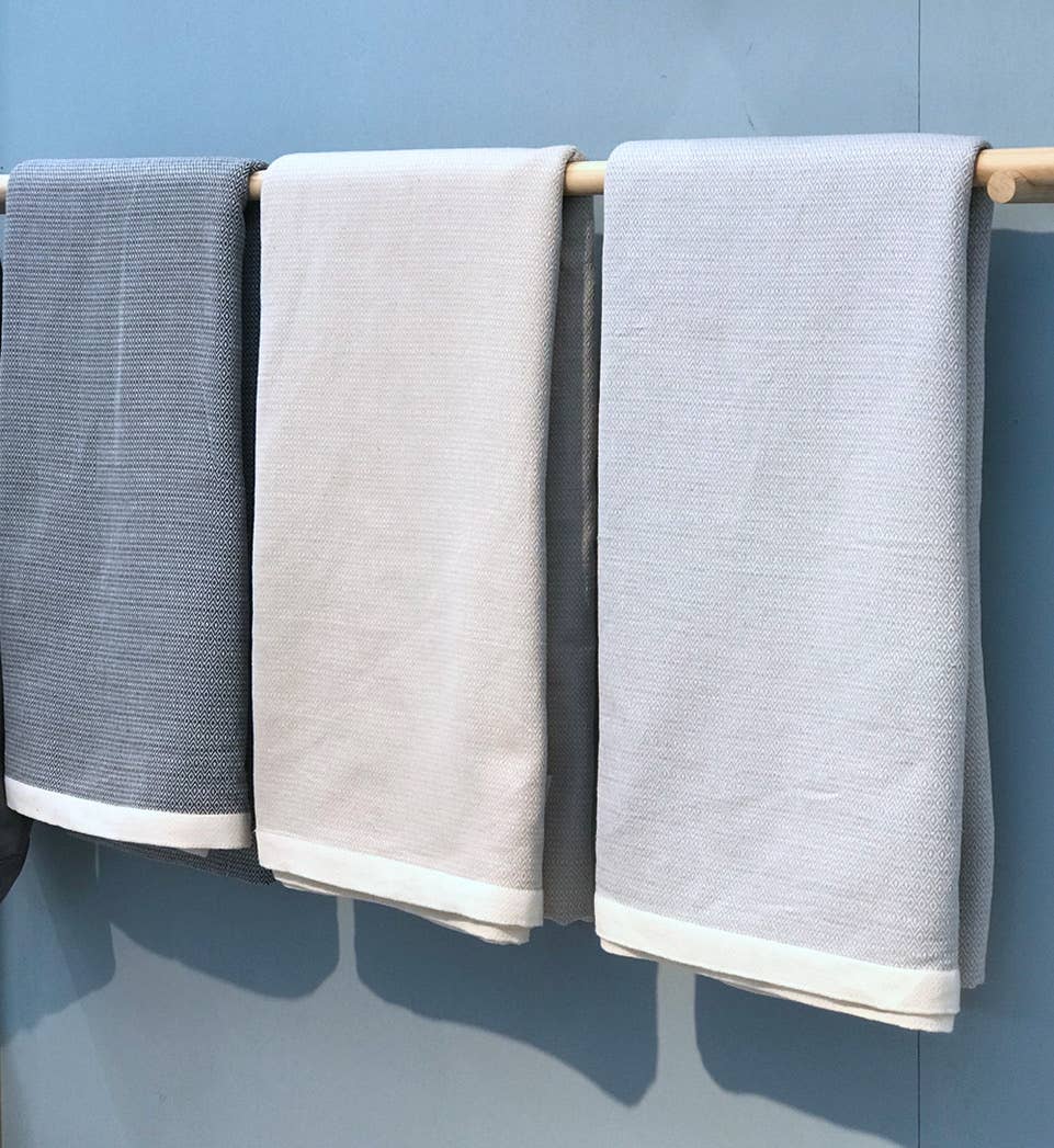 Cotton Throw / Bed Cover in Sand