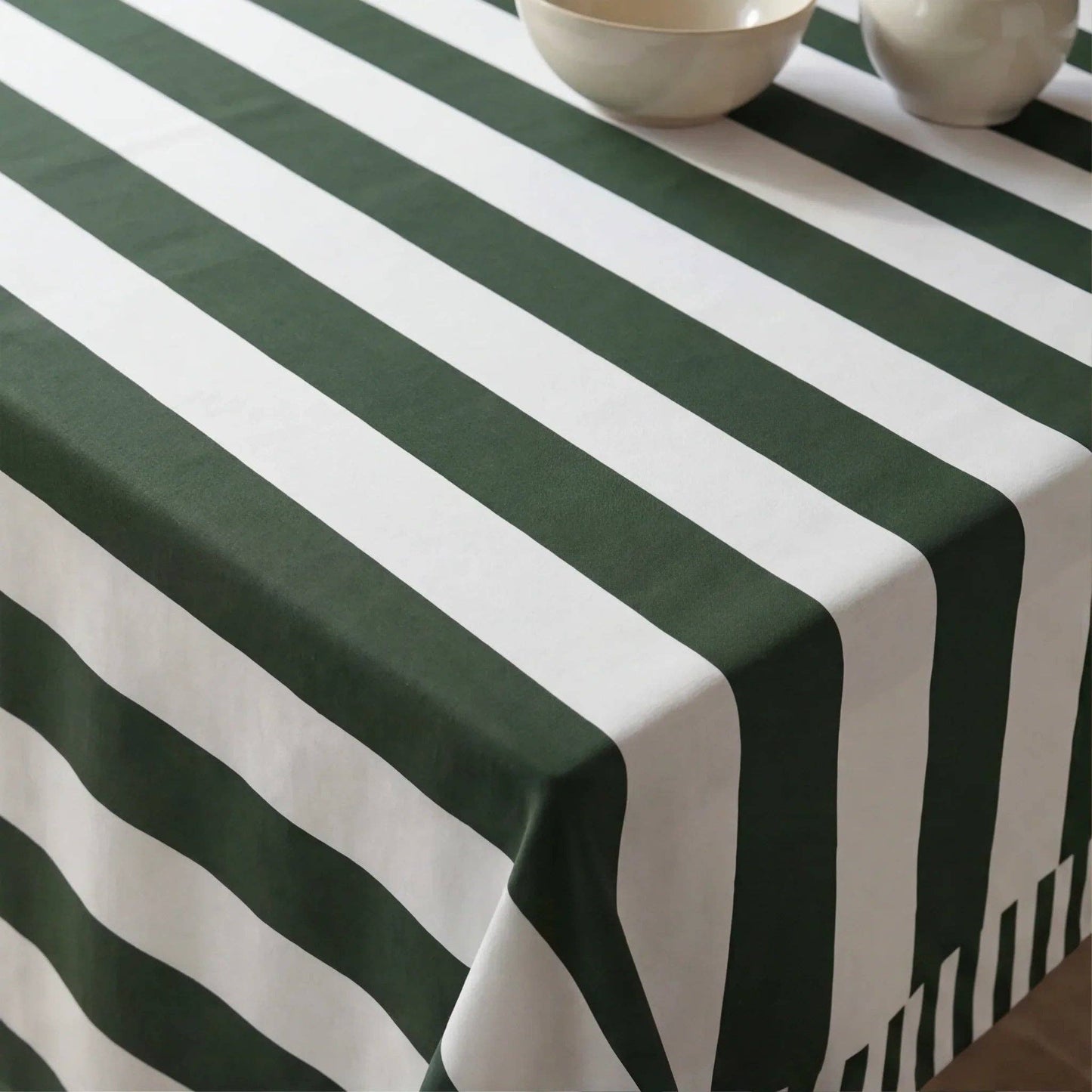 Riviera Stain Resistant Organic Cotton Tablecloth – 250 x 155 cm