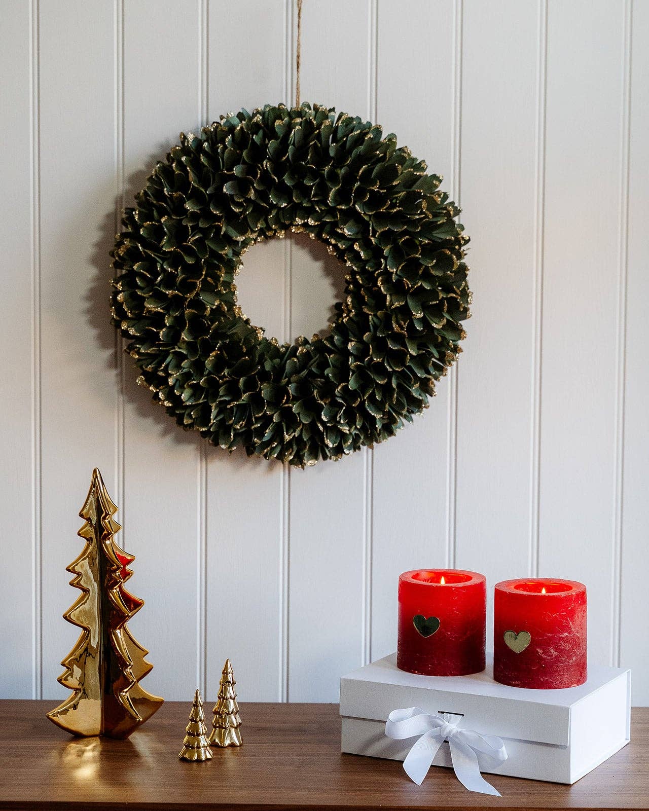 Sparkly Christmas Wooden Wreath
