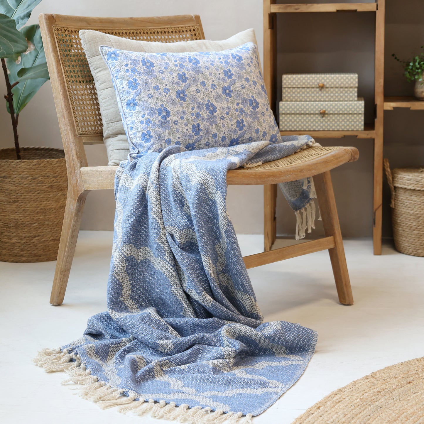 Cotton Throw in Sky Blue Trellis