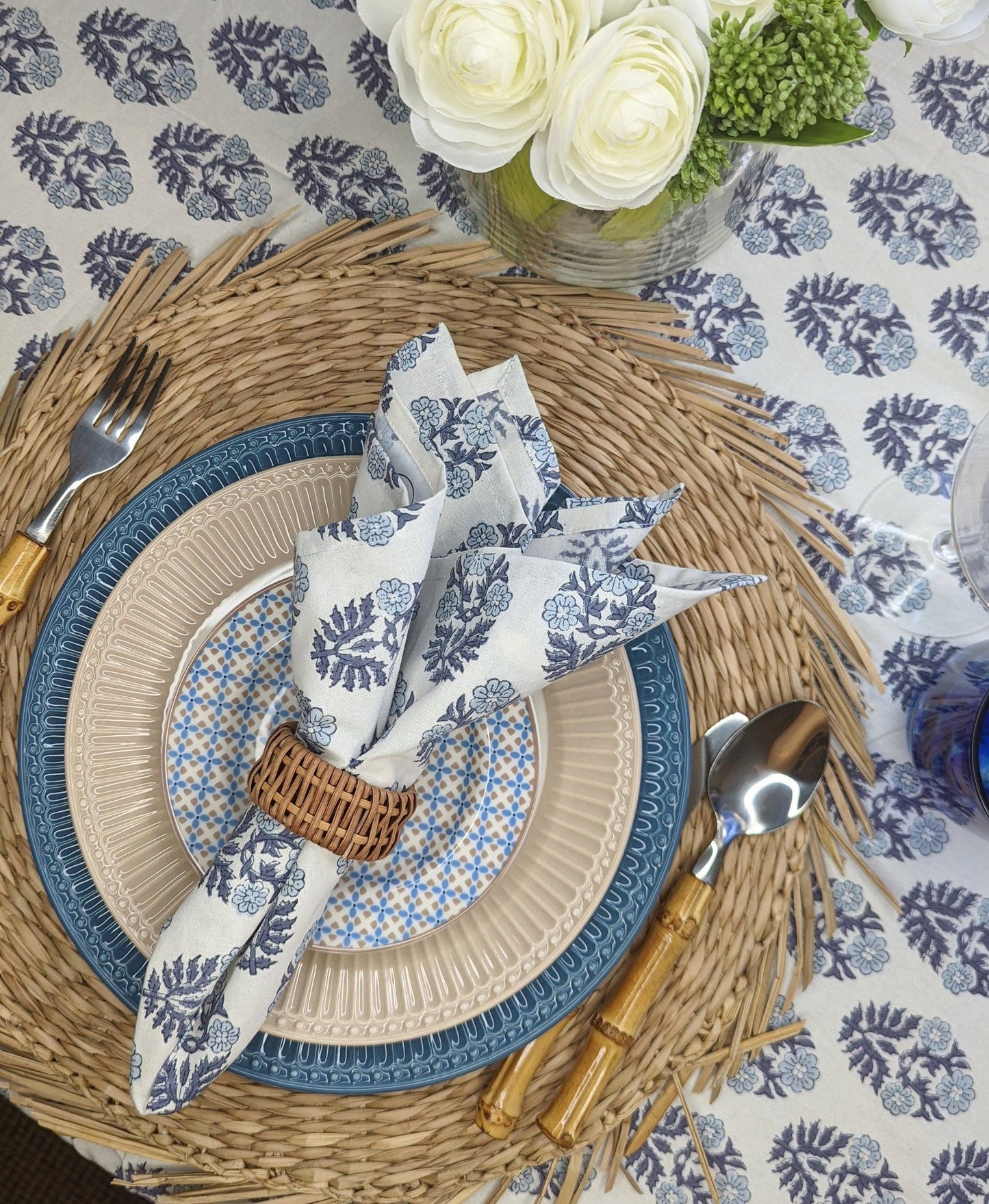 Pia  Rectangular White/Blue Tablecloth