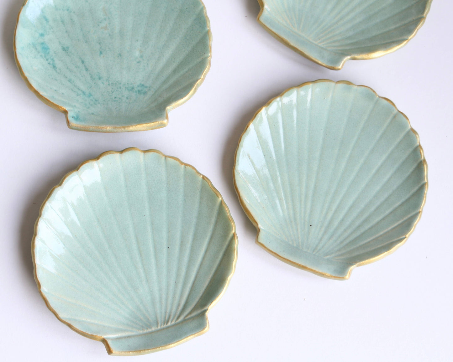 Handmade Ceramic Shell Dish – Gift Boxed