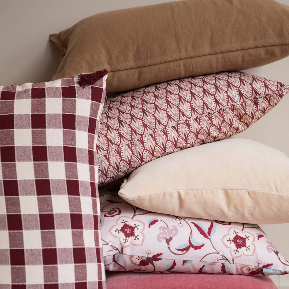 Rose Orlinda Arch Cushion