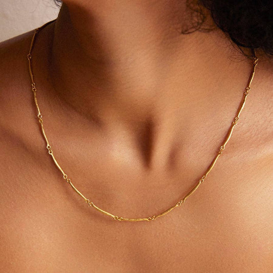 Enea Gold Necklace