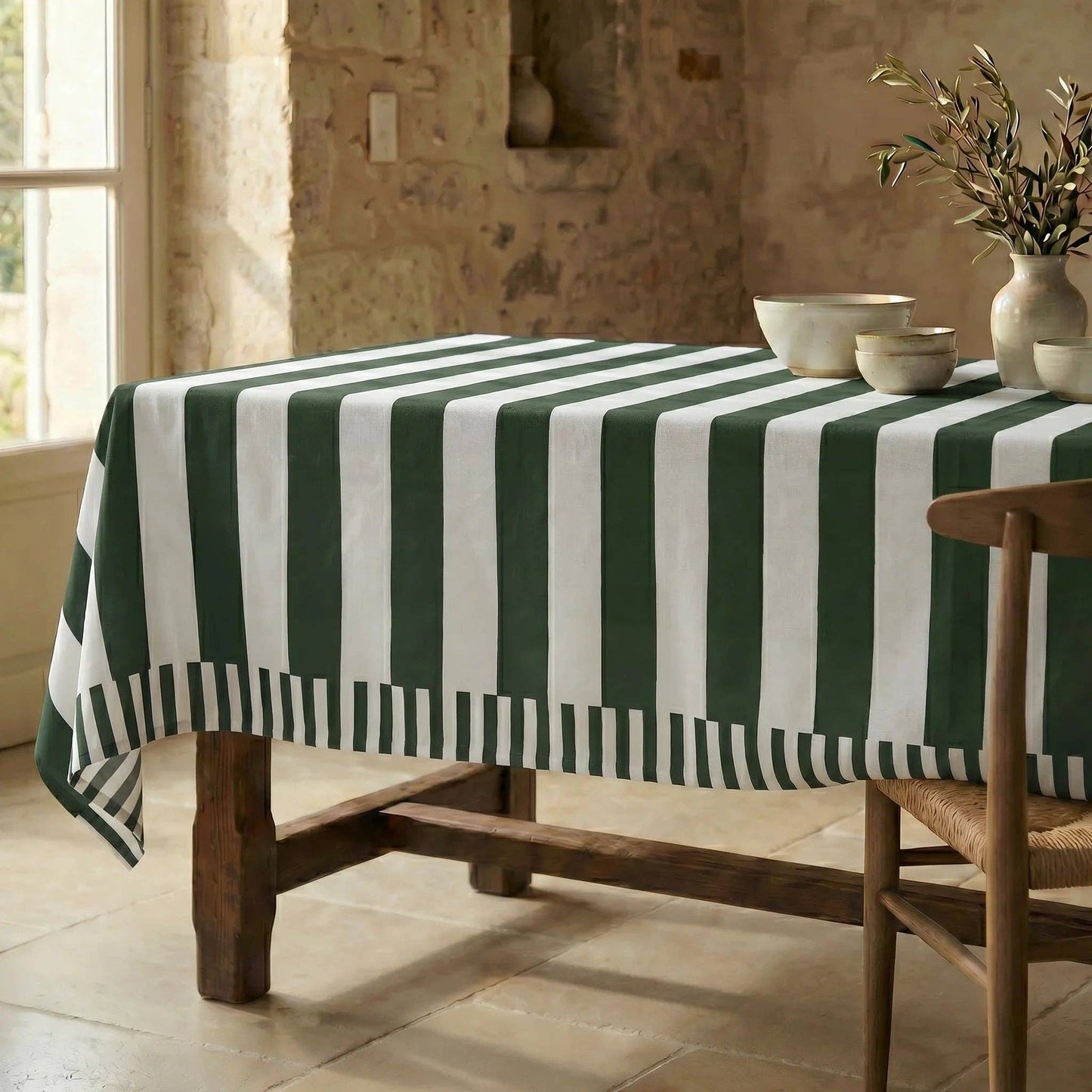 Riviera Stain Resistant Organic Cotton Tablecloth – 250 x 155 cm