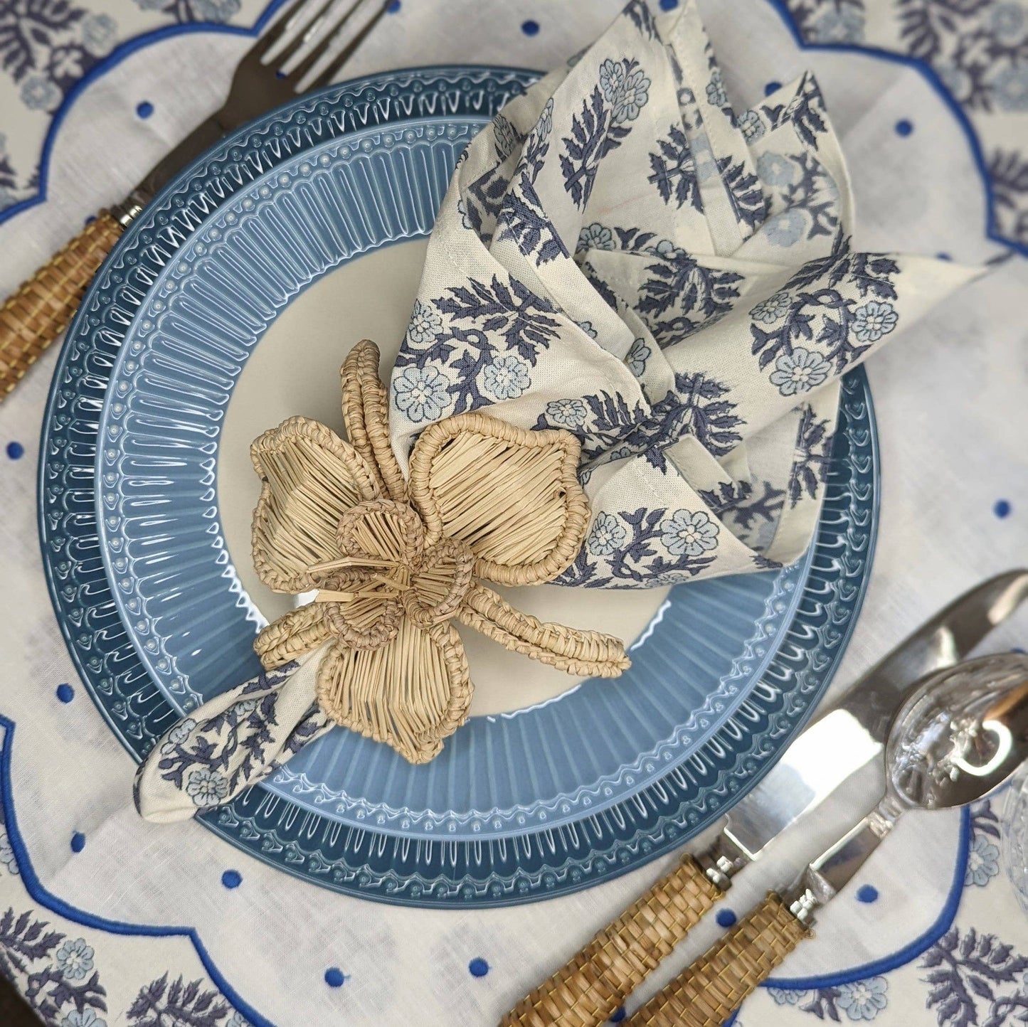 Pia  Rectangular White/Blue Tablecloth