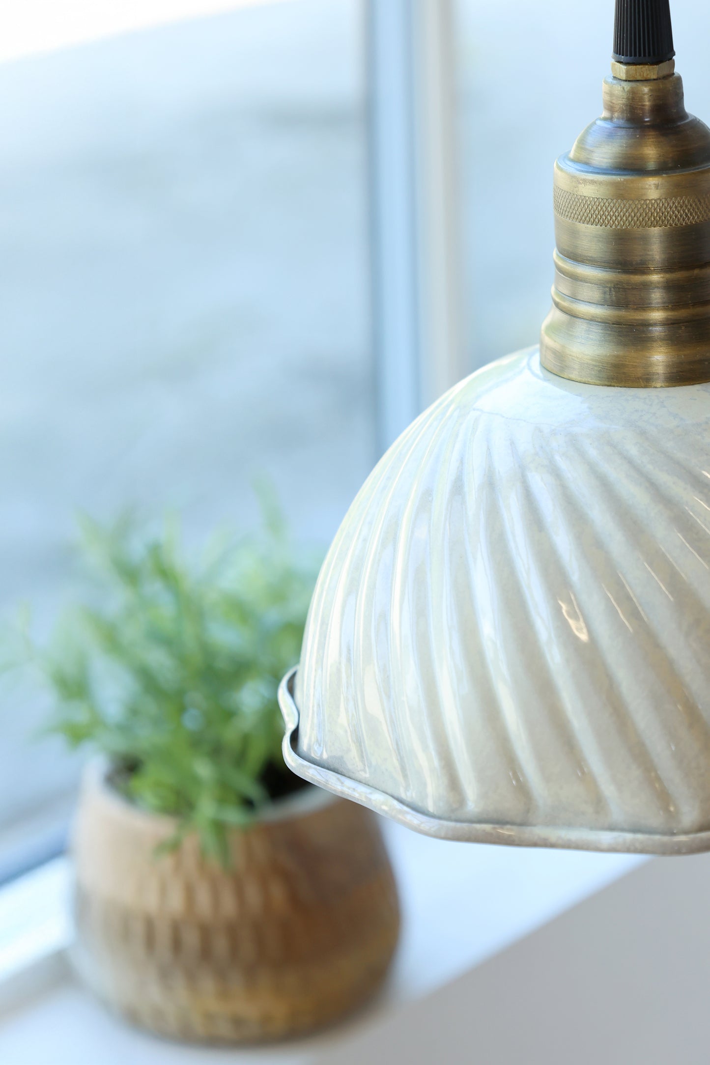 Lunel Pendant Lamp – Cream Enamel