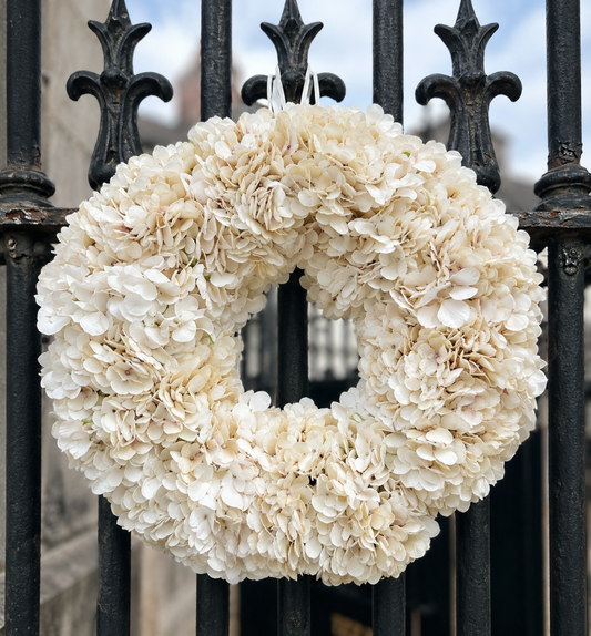 Silk Hydrangea Wreath in Soft Ivory