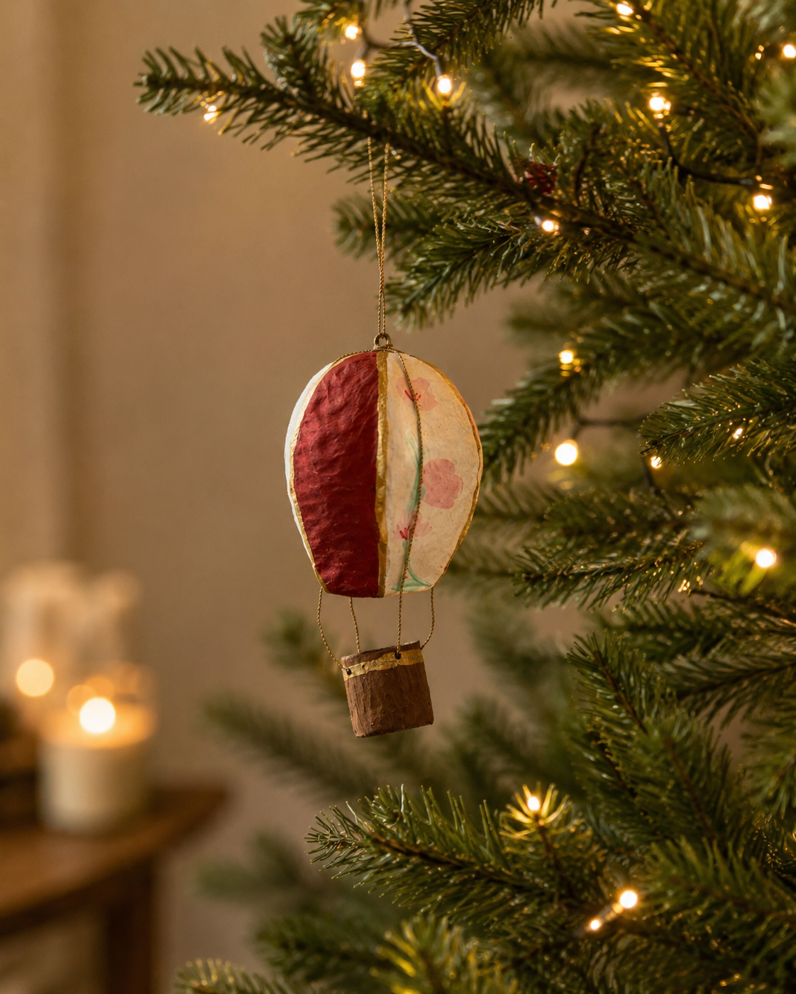 Hanging Christmas Hot Air Balloon — Garnet & White
