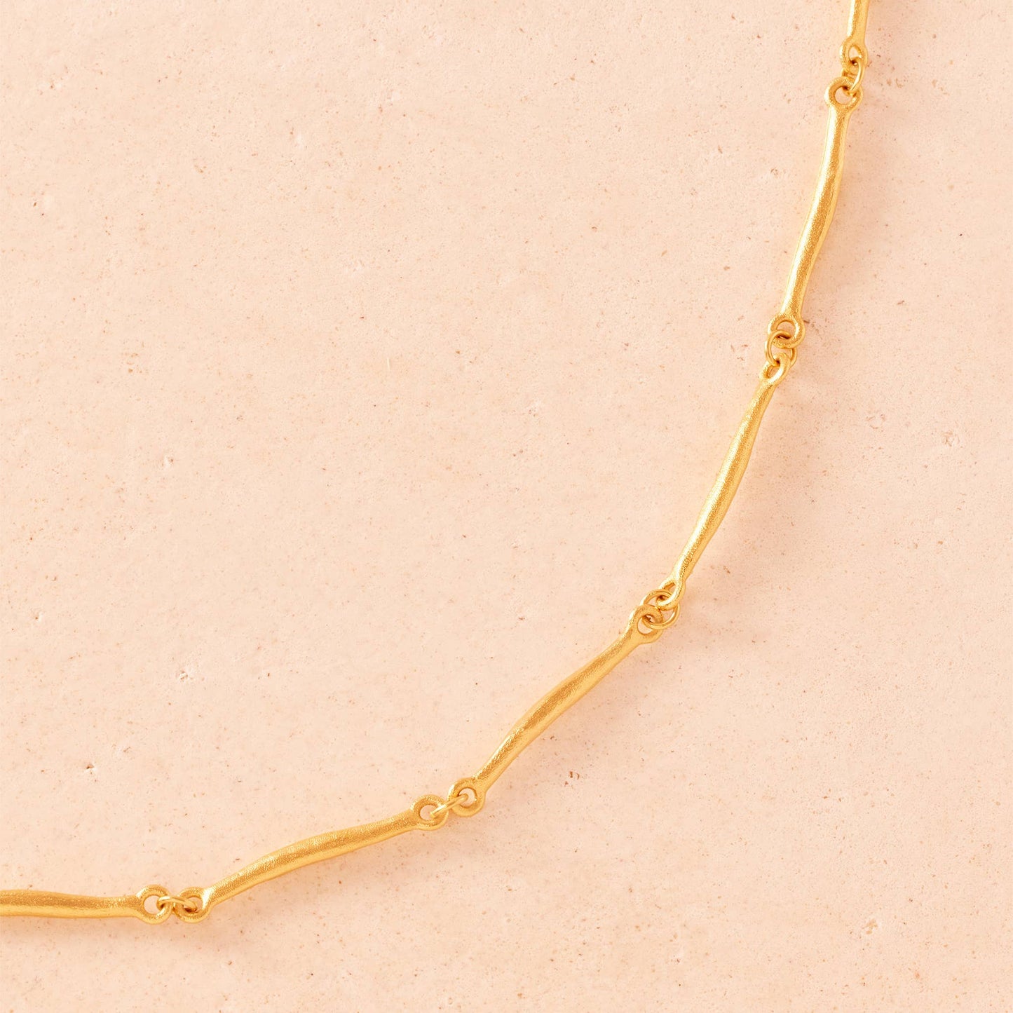 Enea Gold Necklace